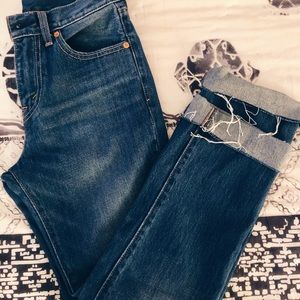 Levi’s Cropped Slim Straight Jean